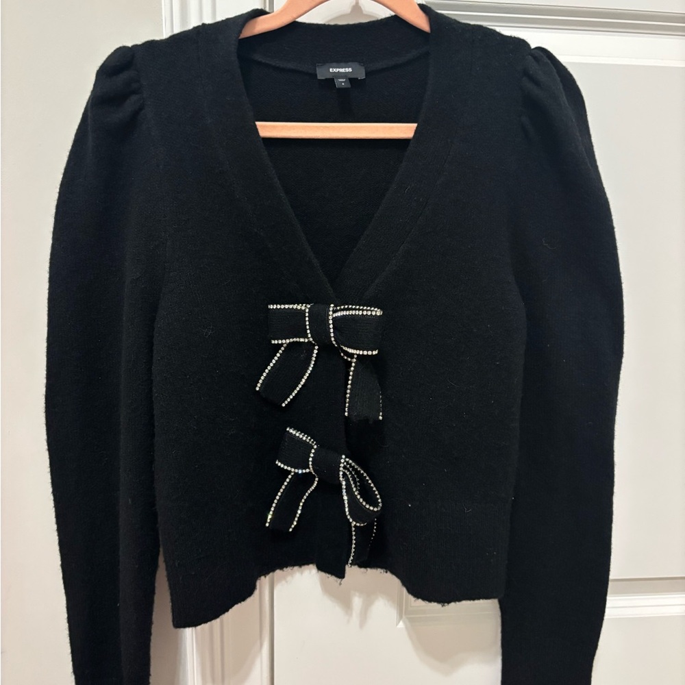 Black Express sweater with bows